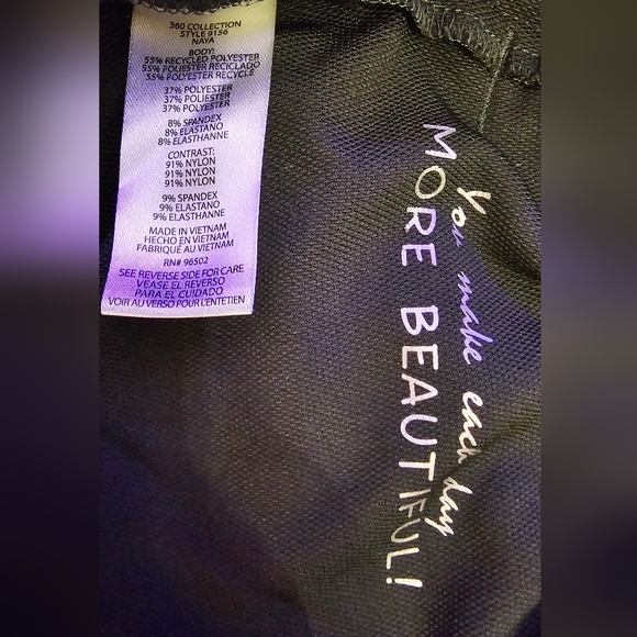 Healing hands jogger scrub set - Picture 8 of 9